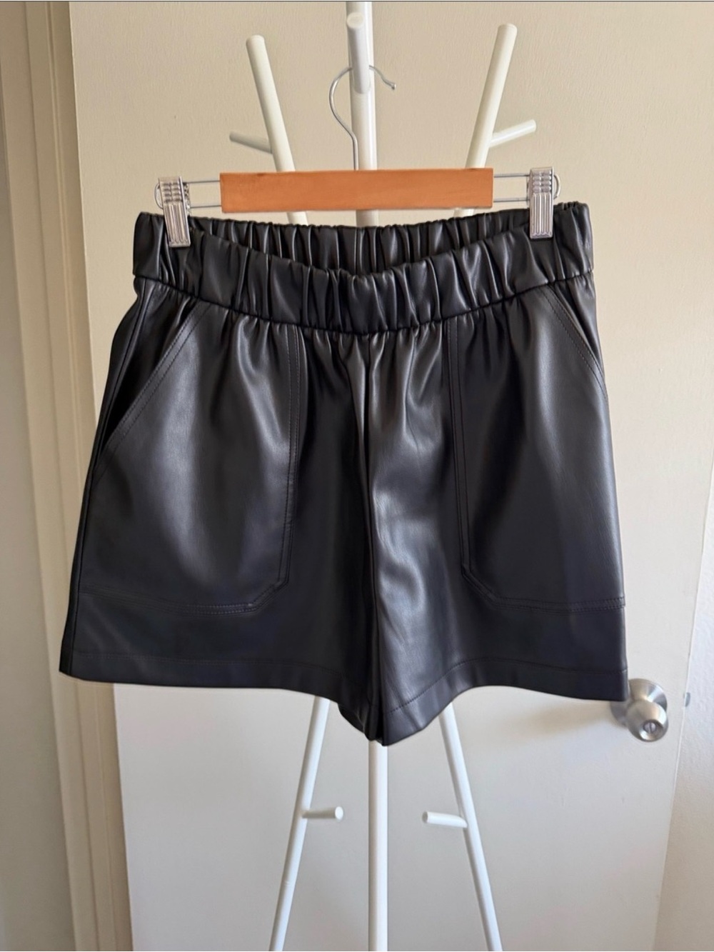 Steve Madden Black Faux Leather High-Waist Elastic Shorts